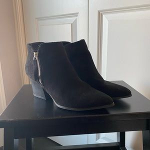 Qupid Brand (Nava) Booties. Size 6. Black synthetic sued. Outer zip.